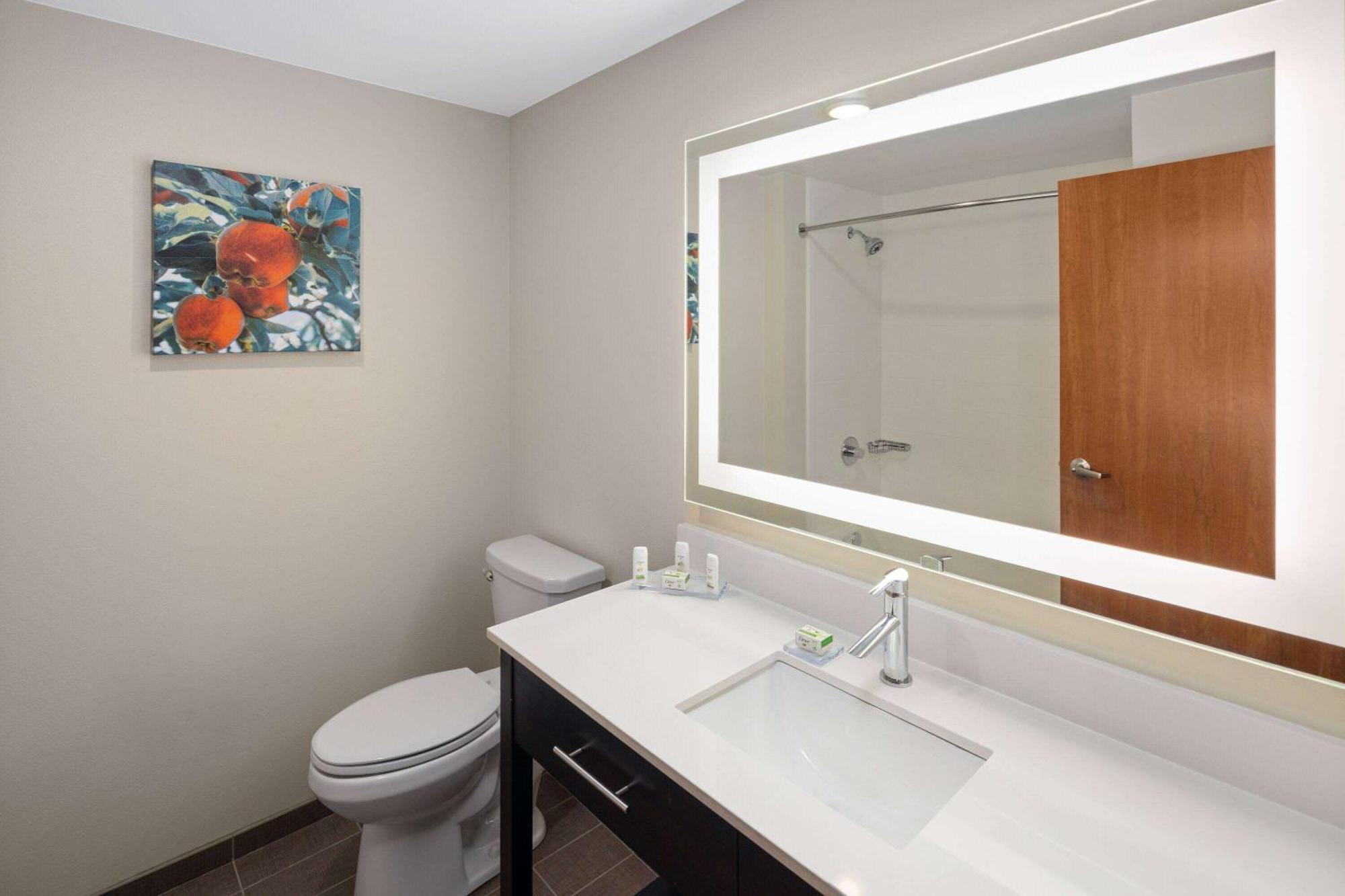 La Quinta Inn & Suites By Wyndham Wenatchee Exteriör bild