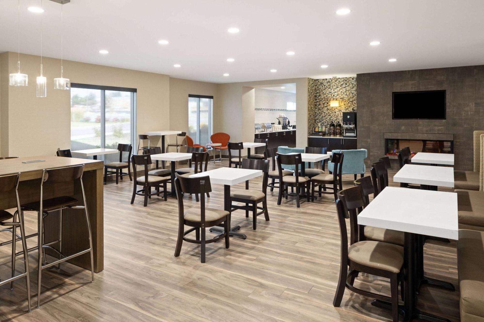 La Quinta Inn & Suites By Wyndham Wenatchee Exteriör bild