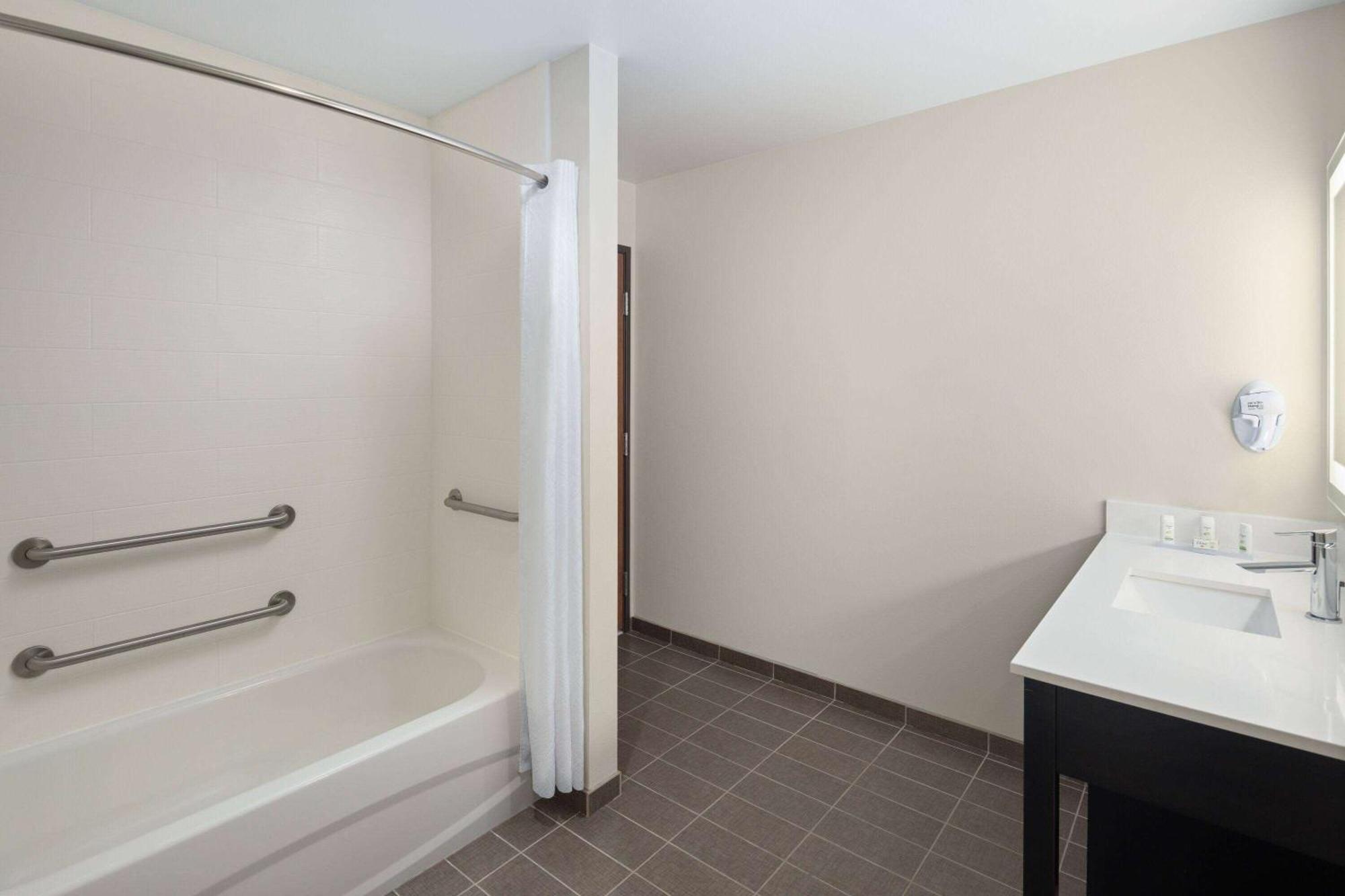 La Quinta Inn & Suites By Wyndham Wenatchee Exteriör bild