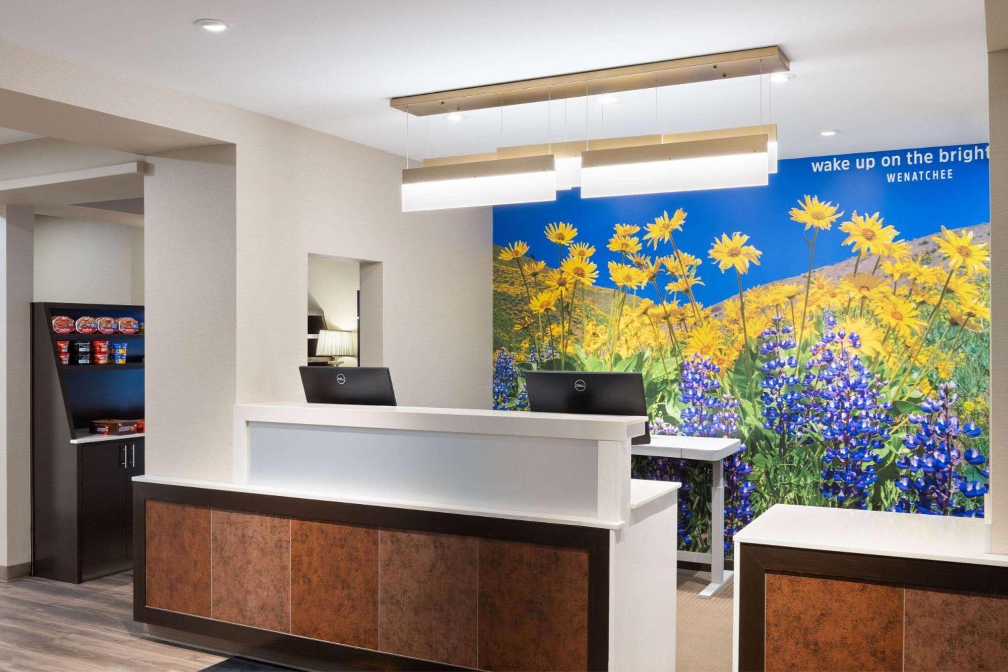 La Quinta Inn & Suites By Wyndham Wenatchee Exteriör bild